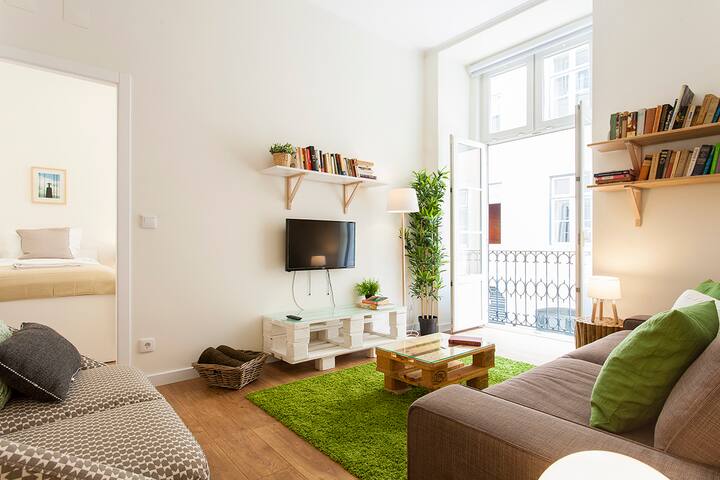 Central Downtown 1E up to 13guests by Central Hill gallery image 2