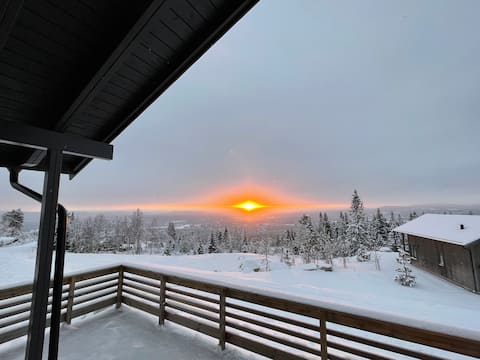 Lovely mountain view, Ski in/out