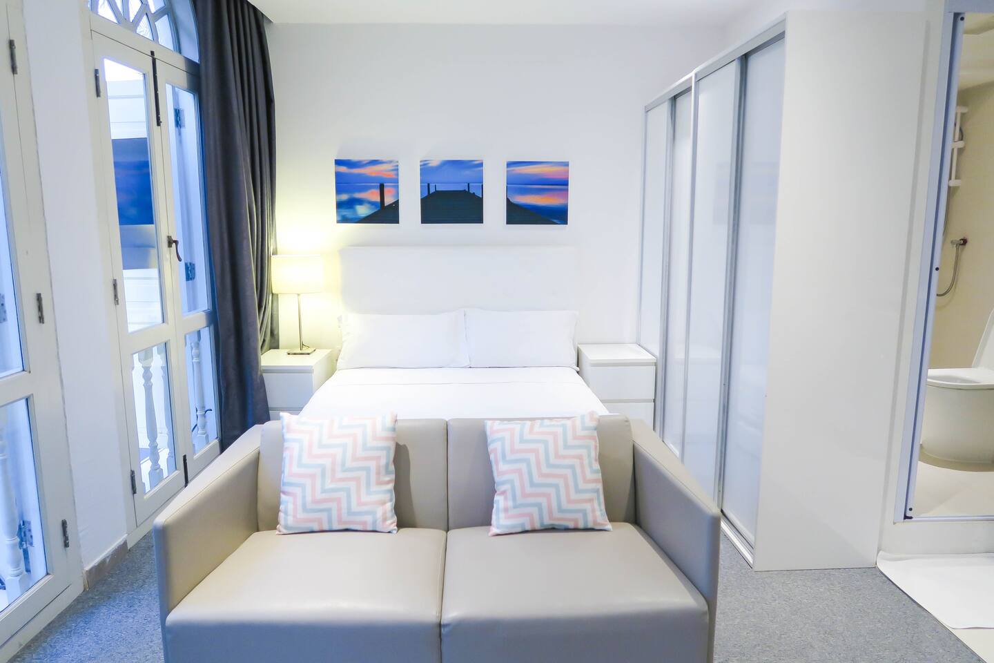 heritage modern studio apt central orchard area apartments for