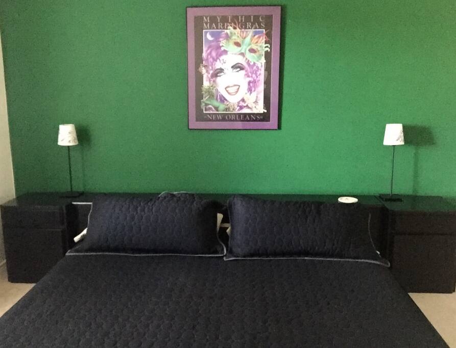 NOLA Room / King size