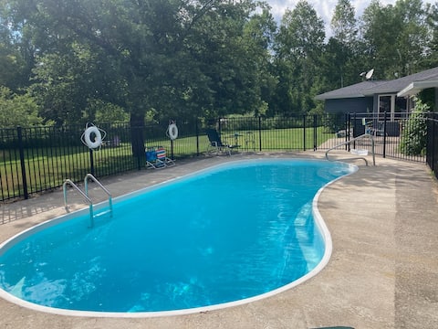 Family Fun Spacious inside & outside