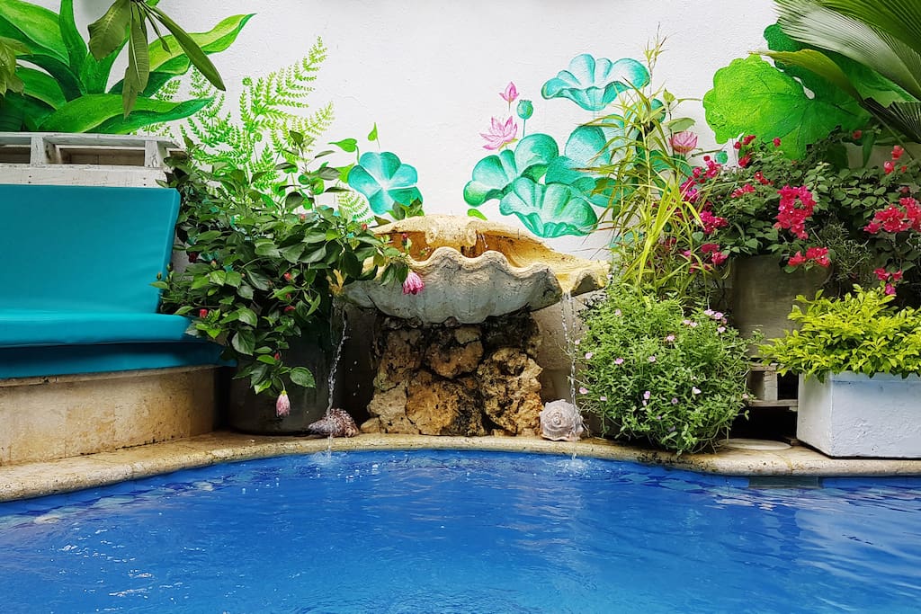 Pool closeup