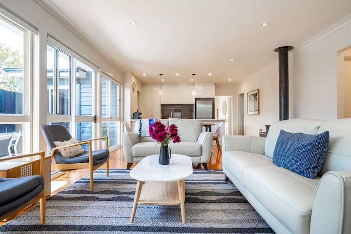 4pm checkout Sundays*, 5 min walk to beach