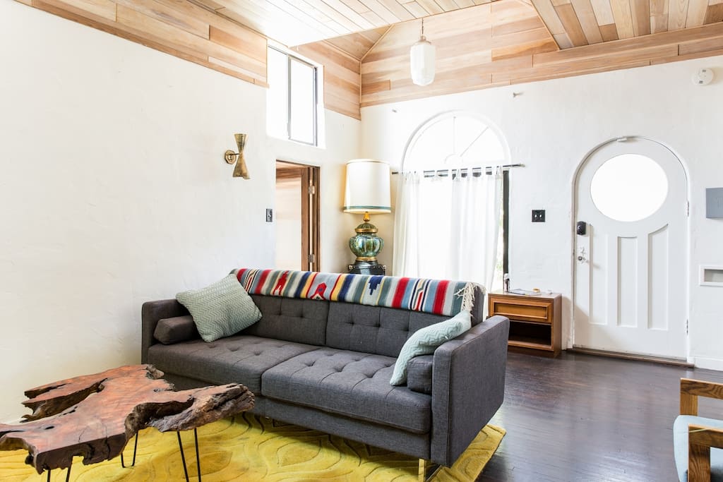 Living room, TV to the right