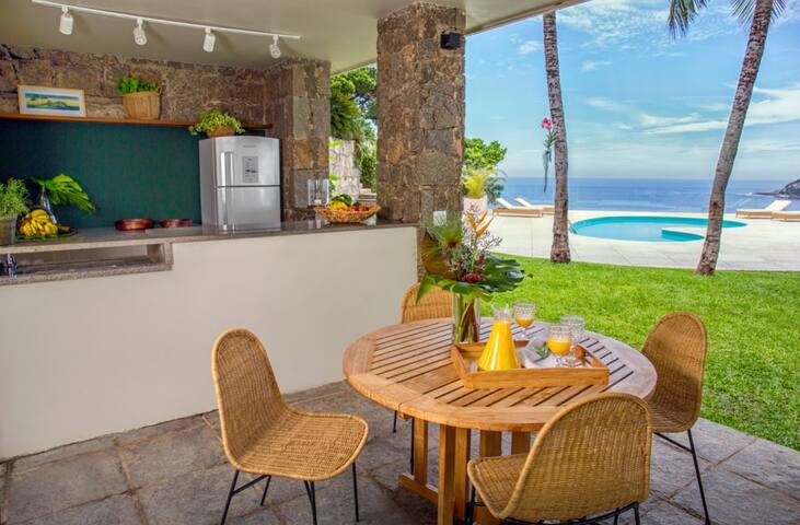 Mansão na ponta do Joá com Vista espetacular! gallery image 5