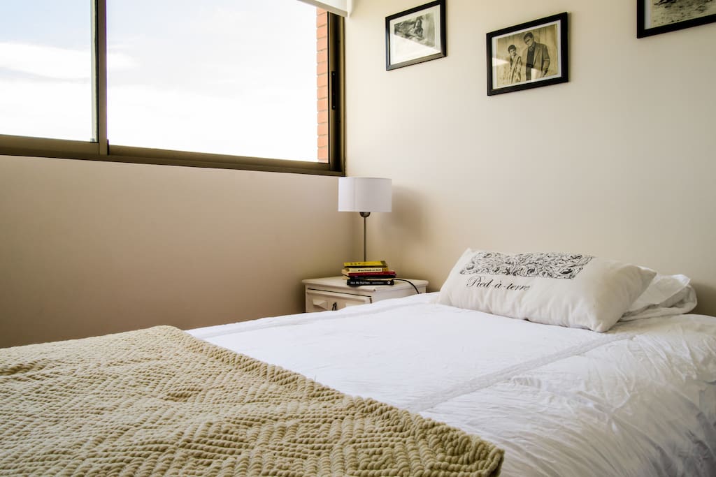 Twin bed. (1 plaza y media)