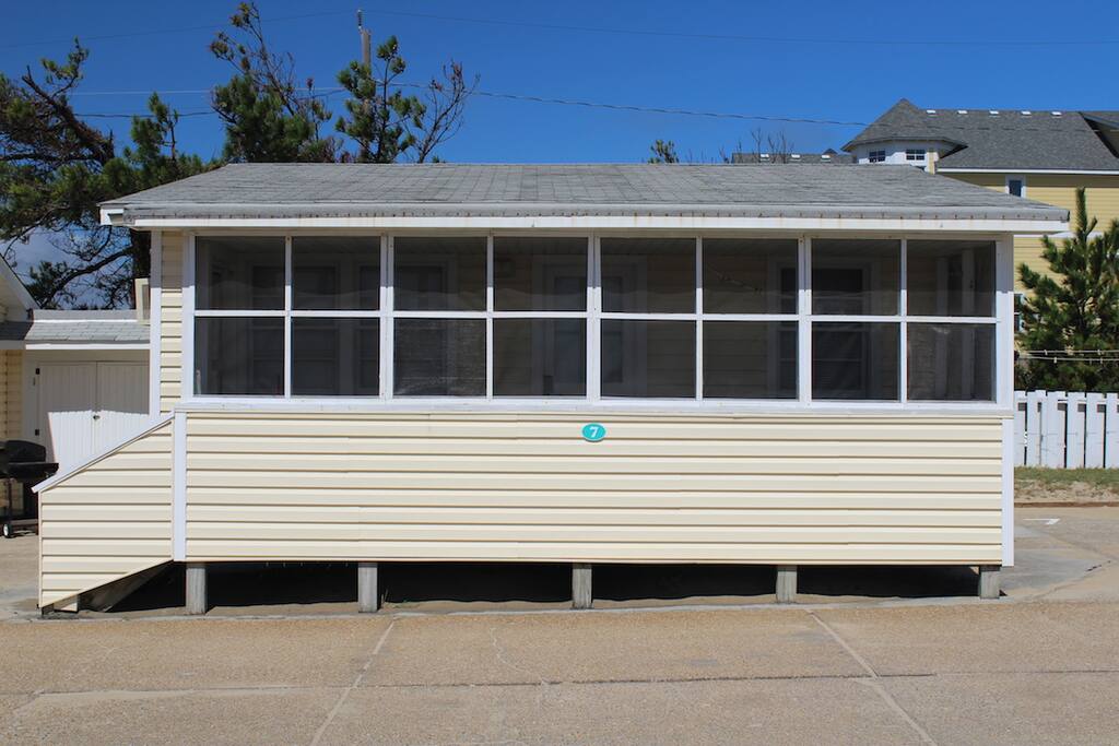 Welcome to Oceanside Court 7