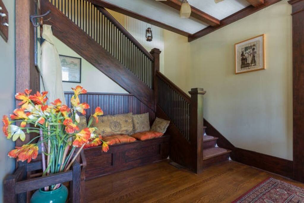 Entrance with stairs to the 2nd floor
