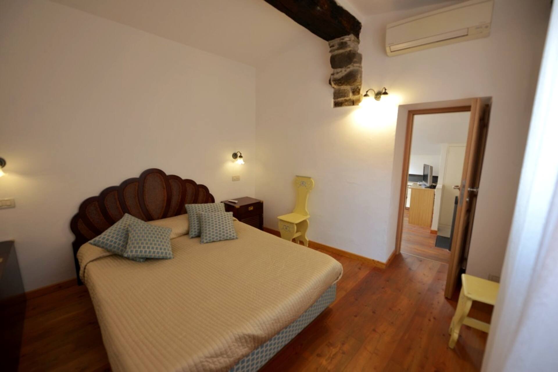 Corniglia with Jacuzzi and balcony 011030-CAV-0028 — Foto 2