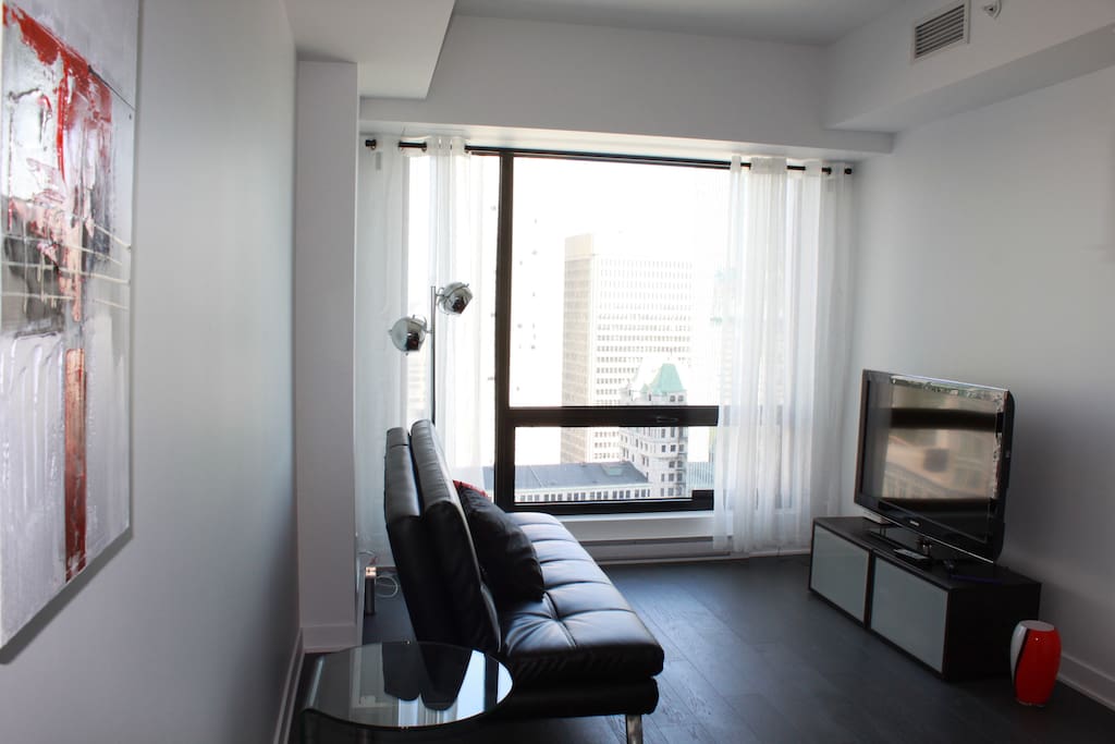 Daytime living room