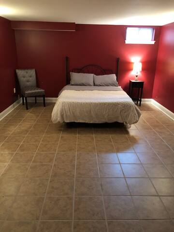 Clean and Spacious Suite Near Washington DC