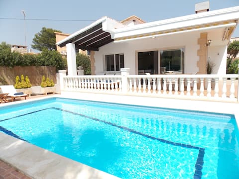Top Airbnb: New Villa private pool and garden Port Adriano in Calvià