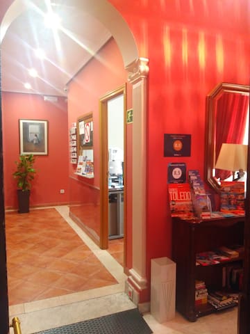 Hostal Las Fuentes managed Airbnb listing 1