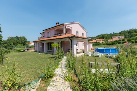 Successful Airbnb property: Apartment Elina in Kapelica
