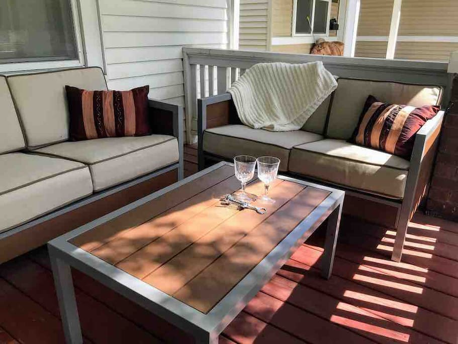 Plenty of seating on the front porch!