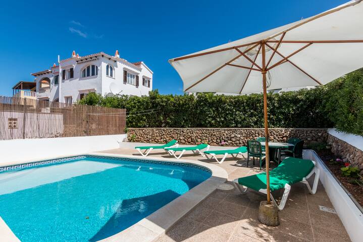 Bonito Chalet en Addaia con increíbles vistas