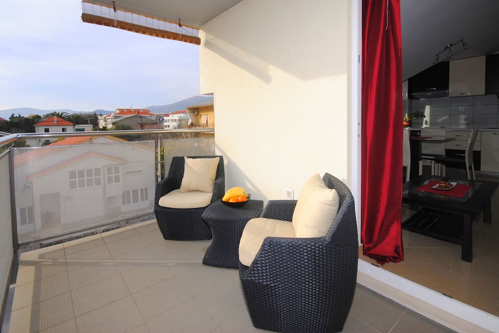 Balcony is south facing