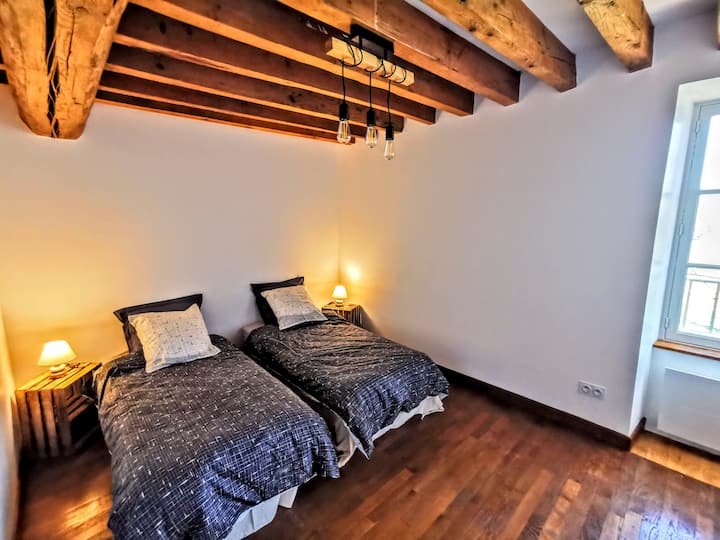 2ème niveau 3 lits simples.