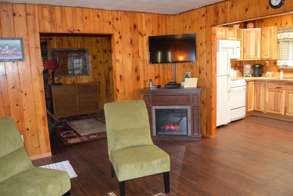 Flat Screen, Cable, premium channels SHO, HBO, TMC, and wireless WIFI.