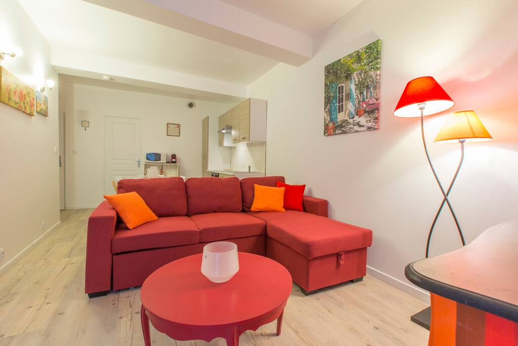 Living room with convertible sofa