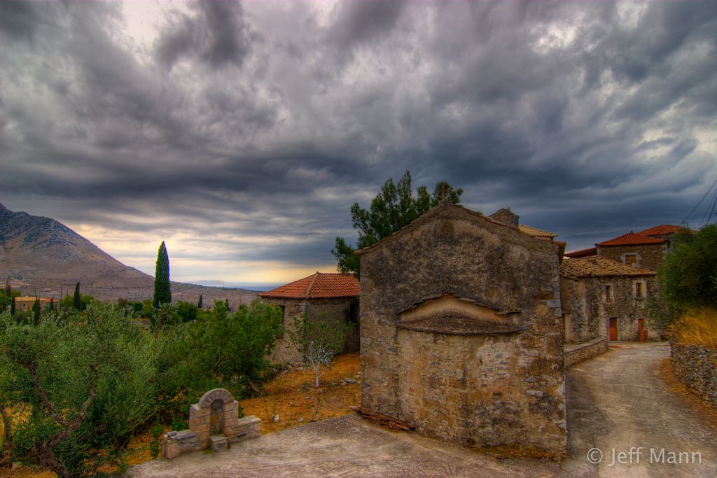 Thalames village