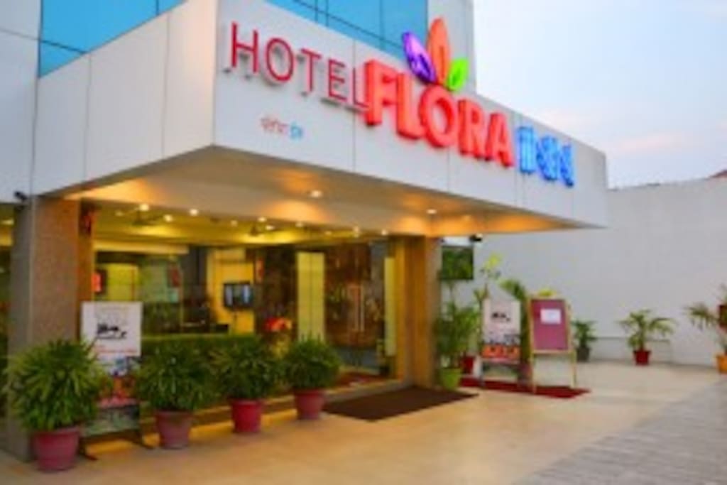 Hotel Flora Inn-Airport-Exterior