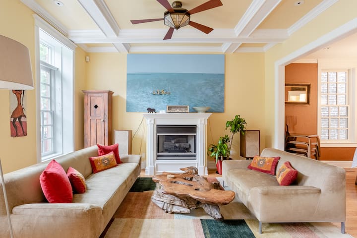 Wicker Park Family Home With Outdoor Space