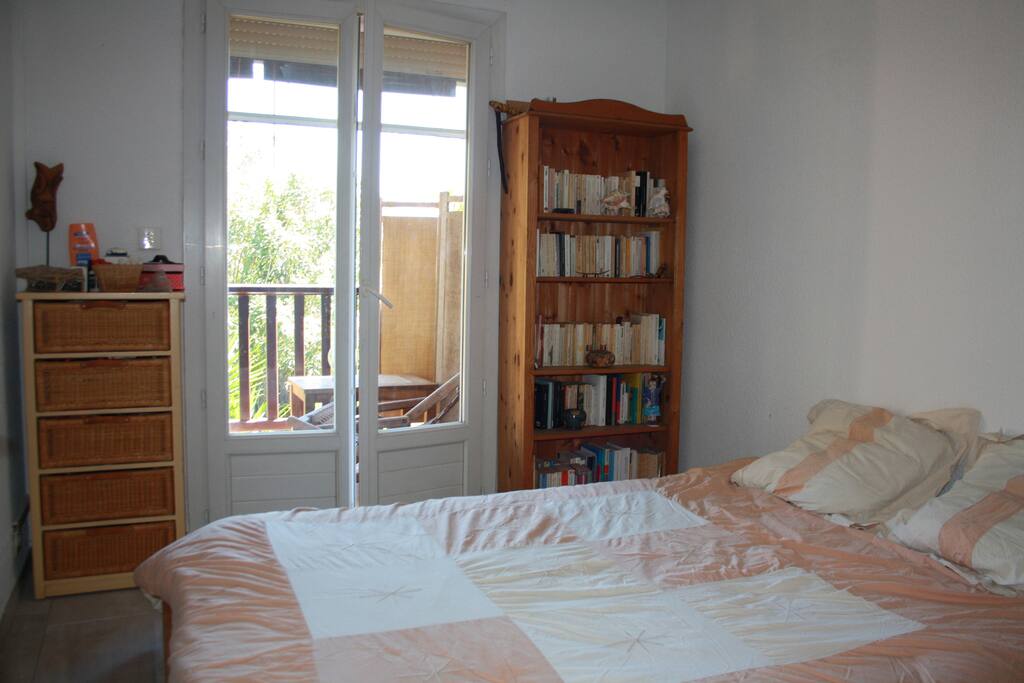 Chambre donnant sur la terrasse