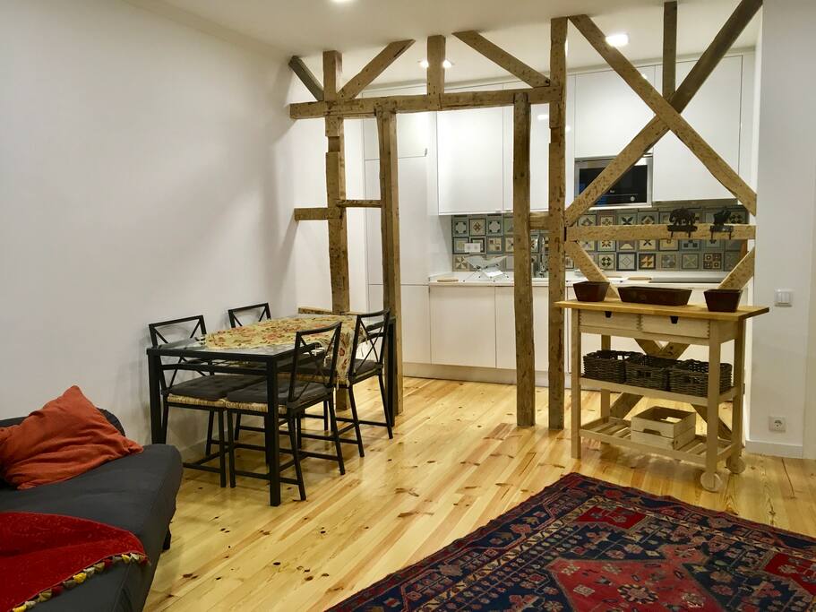 Sitting and eating area