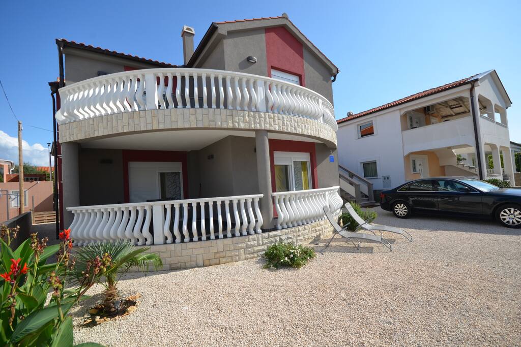 Lifestyle apartments