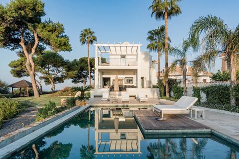 Casa Barco—Luxury Village Villa With Sea Views