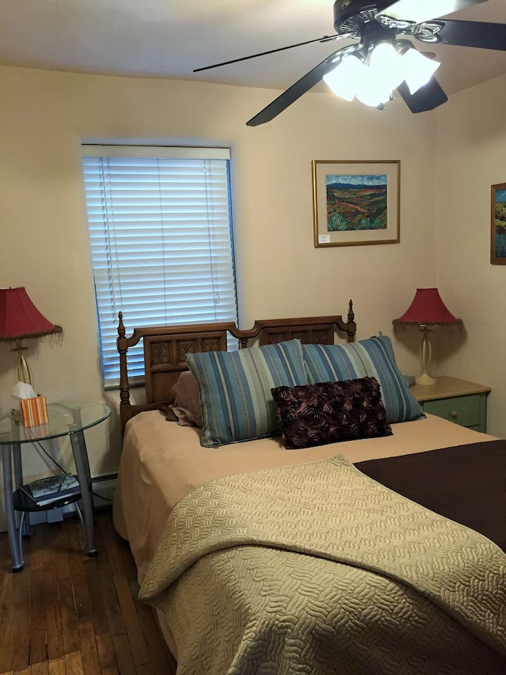 Dormitorio 2 con cama queen size 