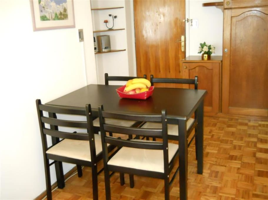 otra vista del living comedor