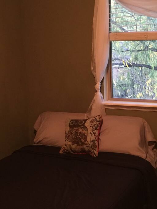 Very quiet room