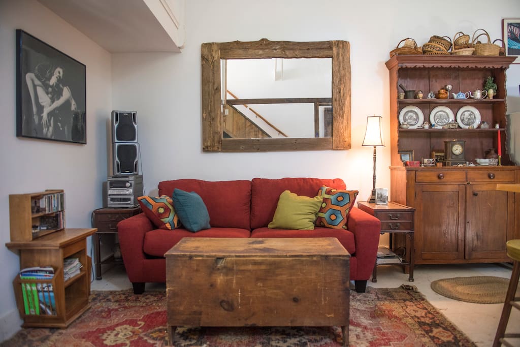 Living room with pull out couch