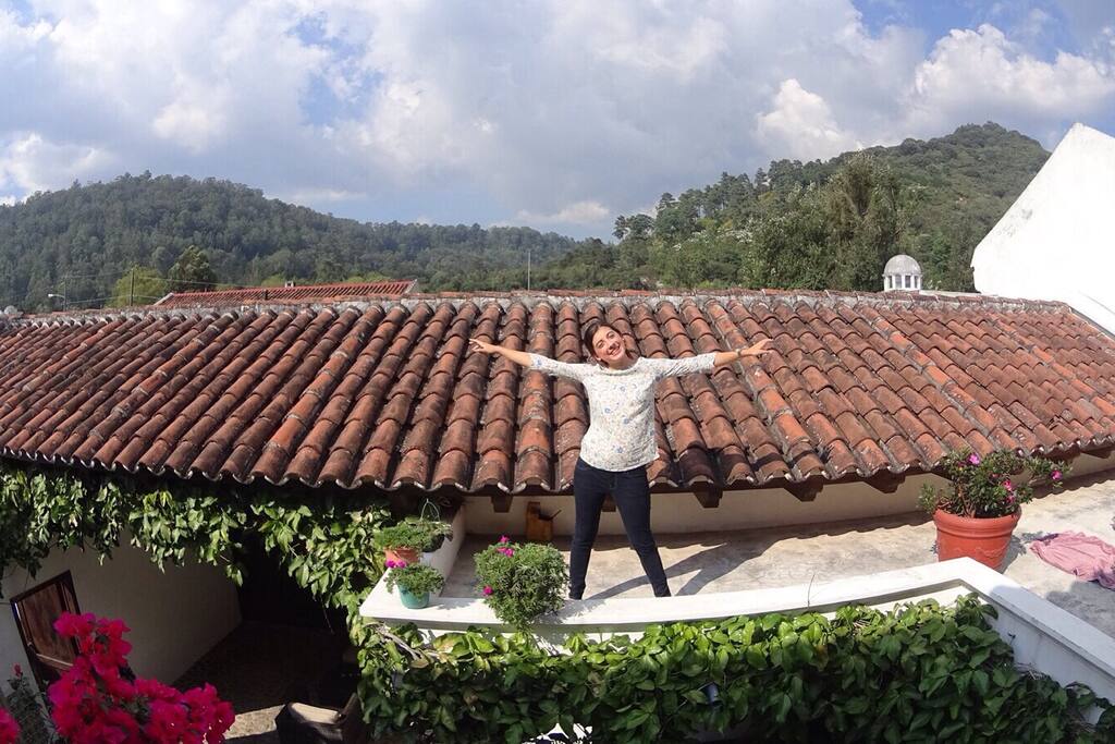 Terraza con Vista a los Volcanes