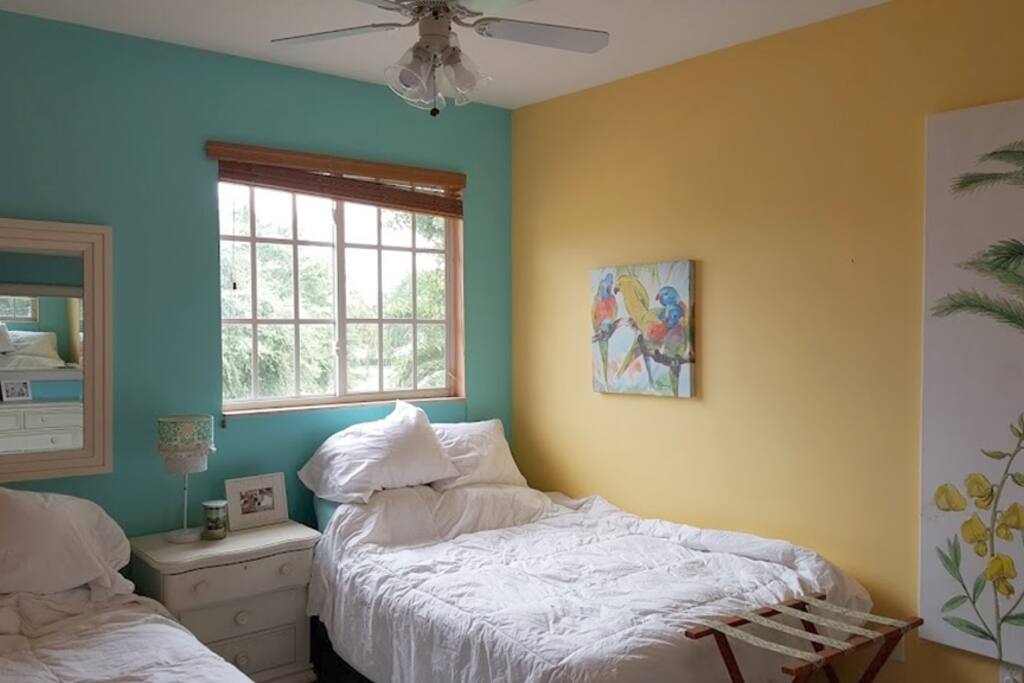 "Key West" Room with 2 Full Sized Beds