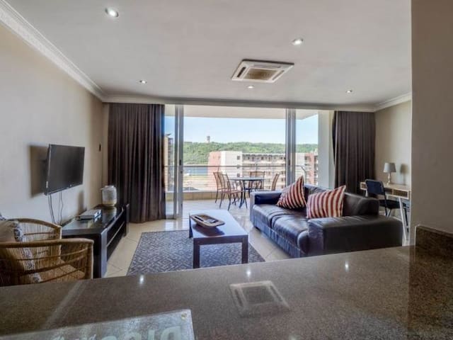 Stunning, modern apartment by the sea