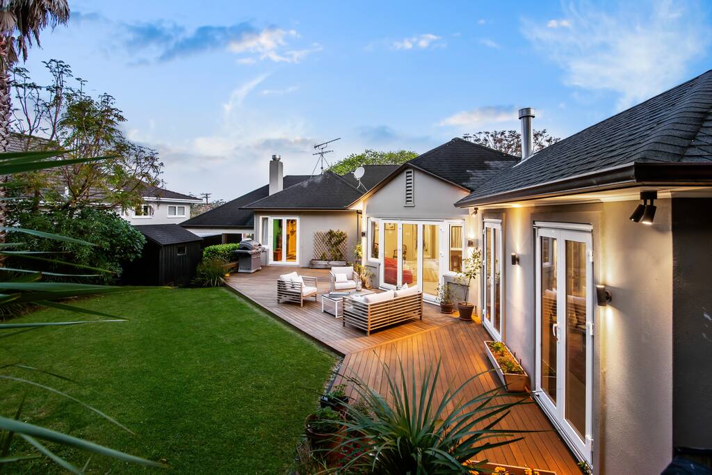 All in one level with sun-filled living rooms.