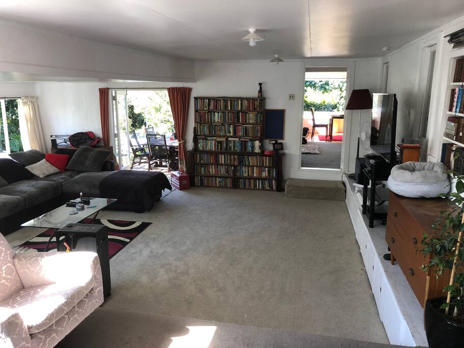 Home theatre lounge
