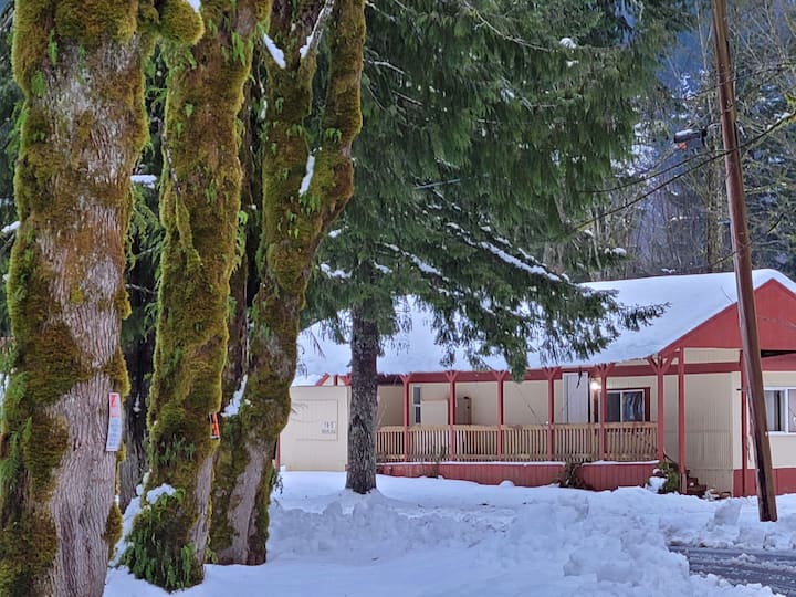 Skykomish Cabin Rentals House and Cabin Rentals Airbnb