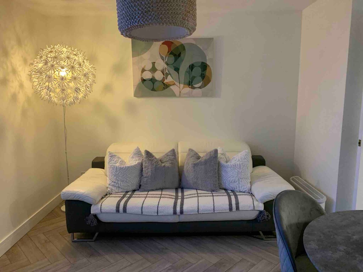 Successful Airbnb property: Waterfront view apartment in Lincolnshire