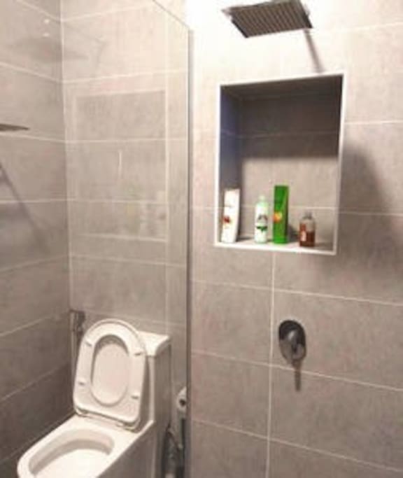 En-Suite Bathroom
