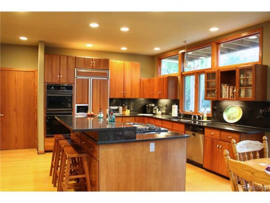 Spacious, open kitchen...