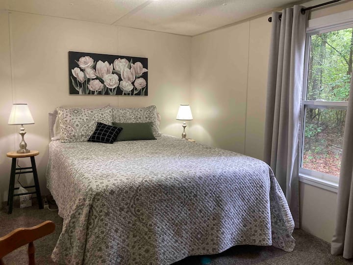 3-საძინებლიანი საწოლი 152 × 203 სმ 