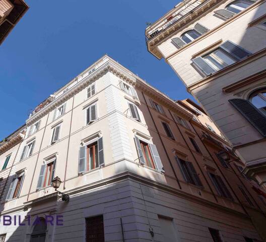 Via Giulia Romantic hideway with roofterrace gallery image 4