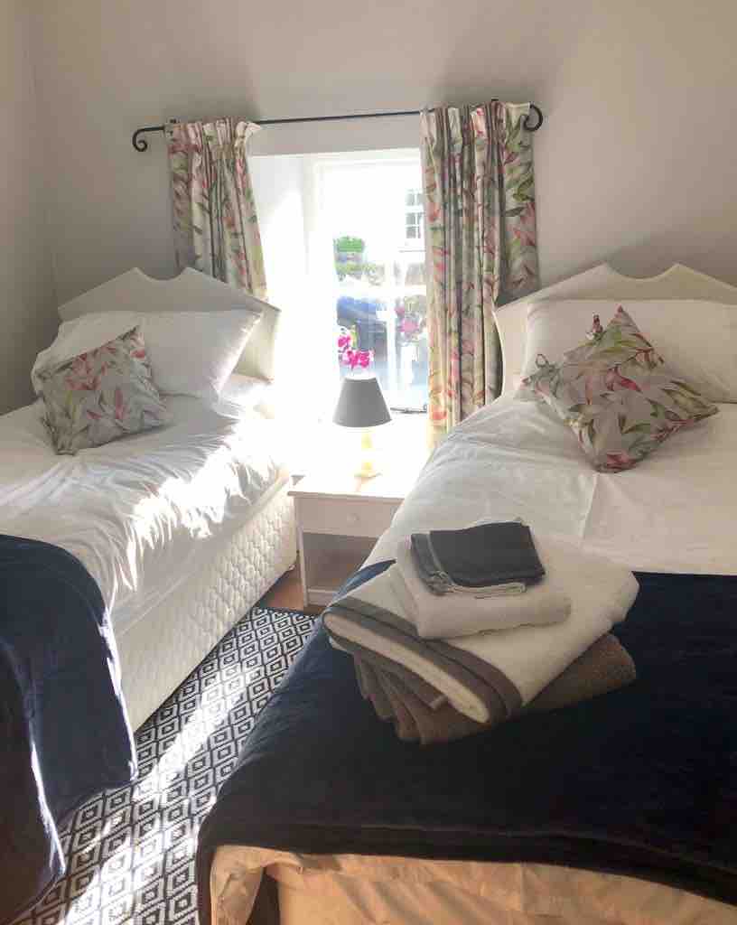 Двойна спалня