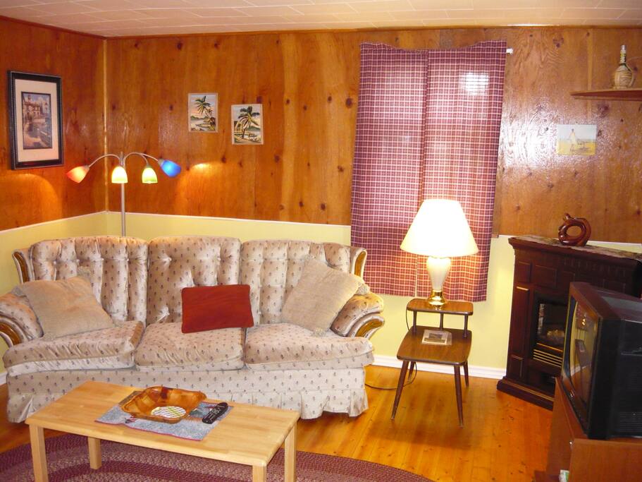 Livingrm East