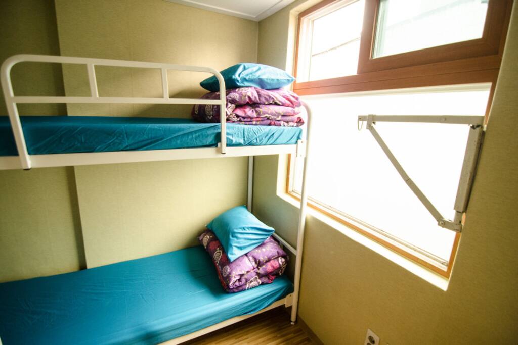 Twin Private Room