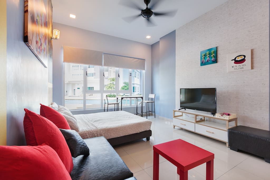Common Room (Studio design) - Ultra Soft mattress, guarantee good sleep - 5th Queen Bed (Air-conditional)